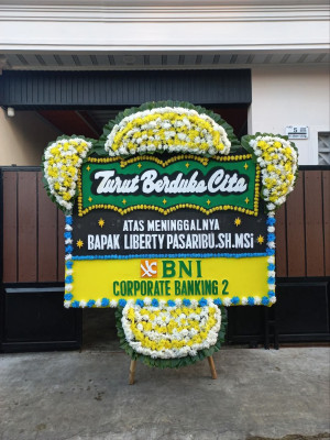 Papan Bunga Duka di Kiwirok Timur